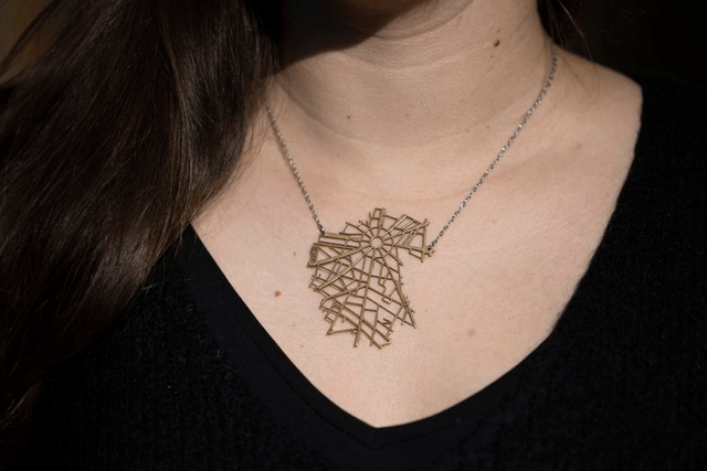 Paris - Arc de Triomphe, Champs-Élysées | Collier | Laiton | Dédale