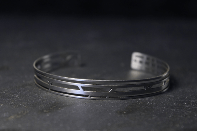Lausanne  Quai d'Ouchy | Manchette fine | Inox | Dedale